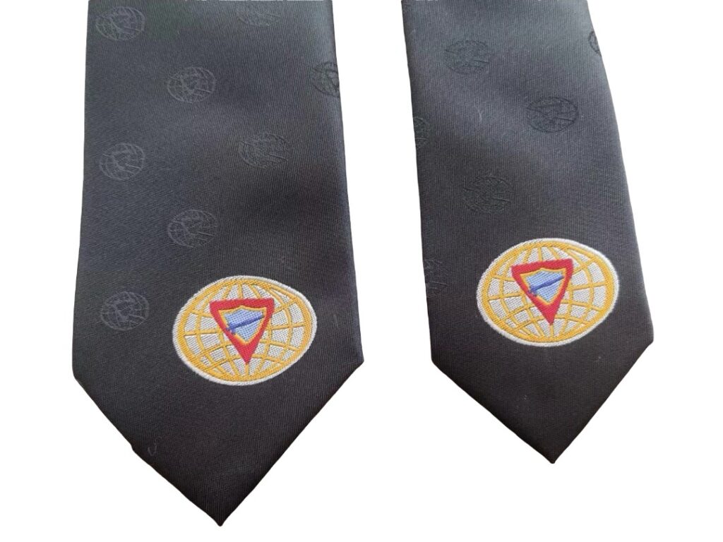 Pathfinder Black Tie